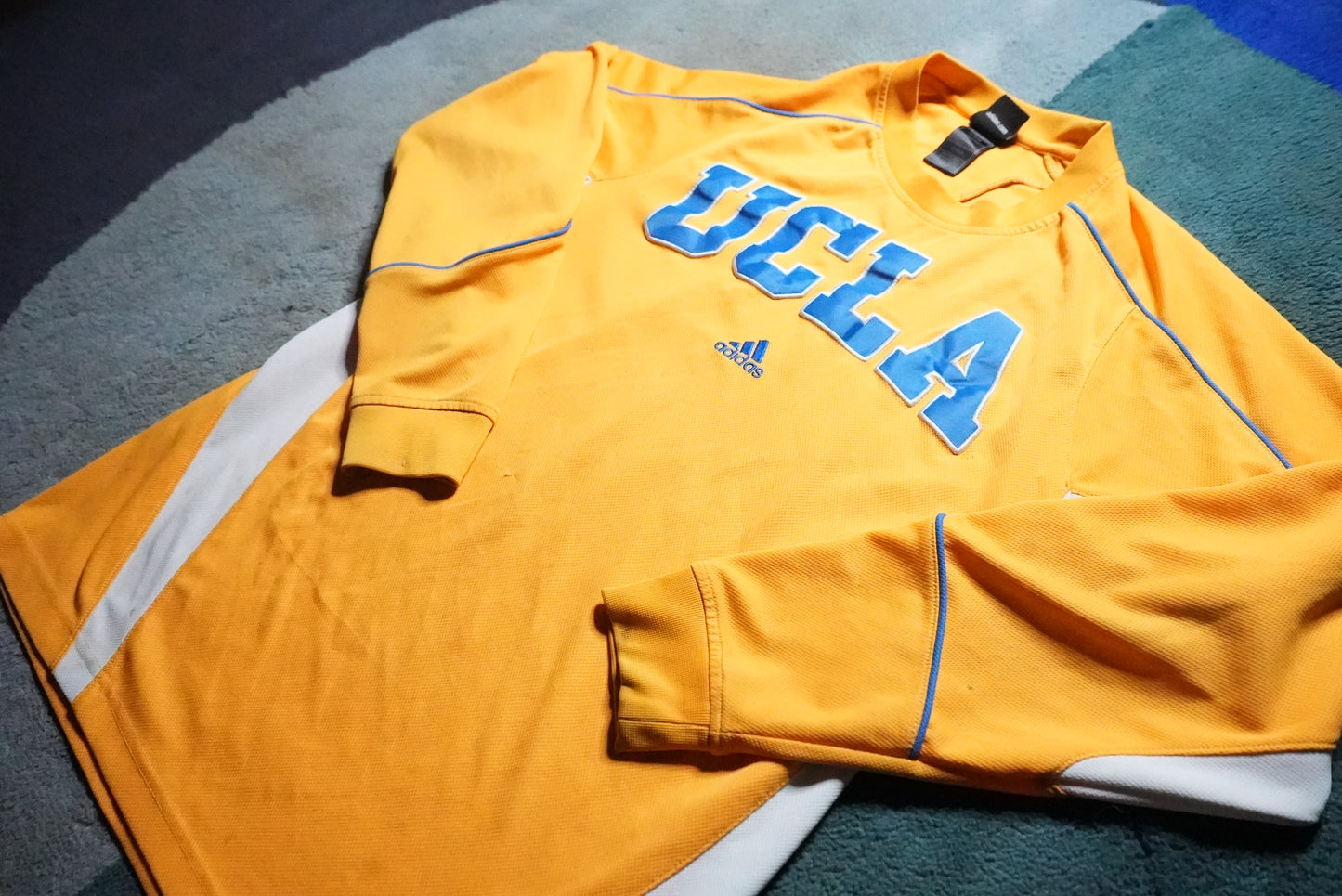 UCLA Bruins Long Sleeve Shirt M