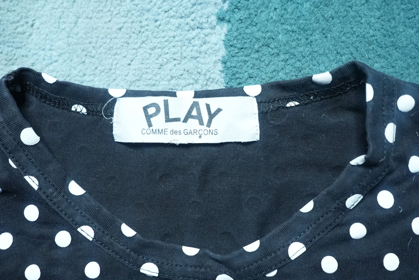 COMME des GARÇONS PLAY Heart Graphic T-Shirt L
