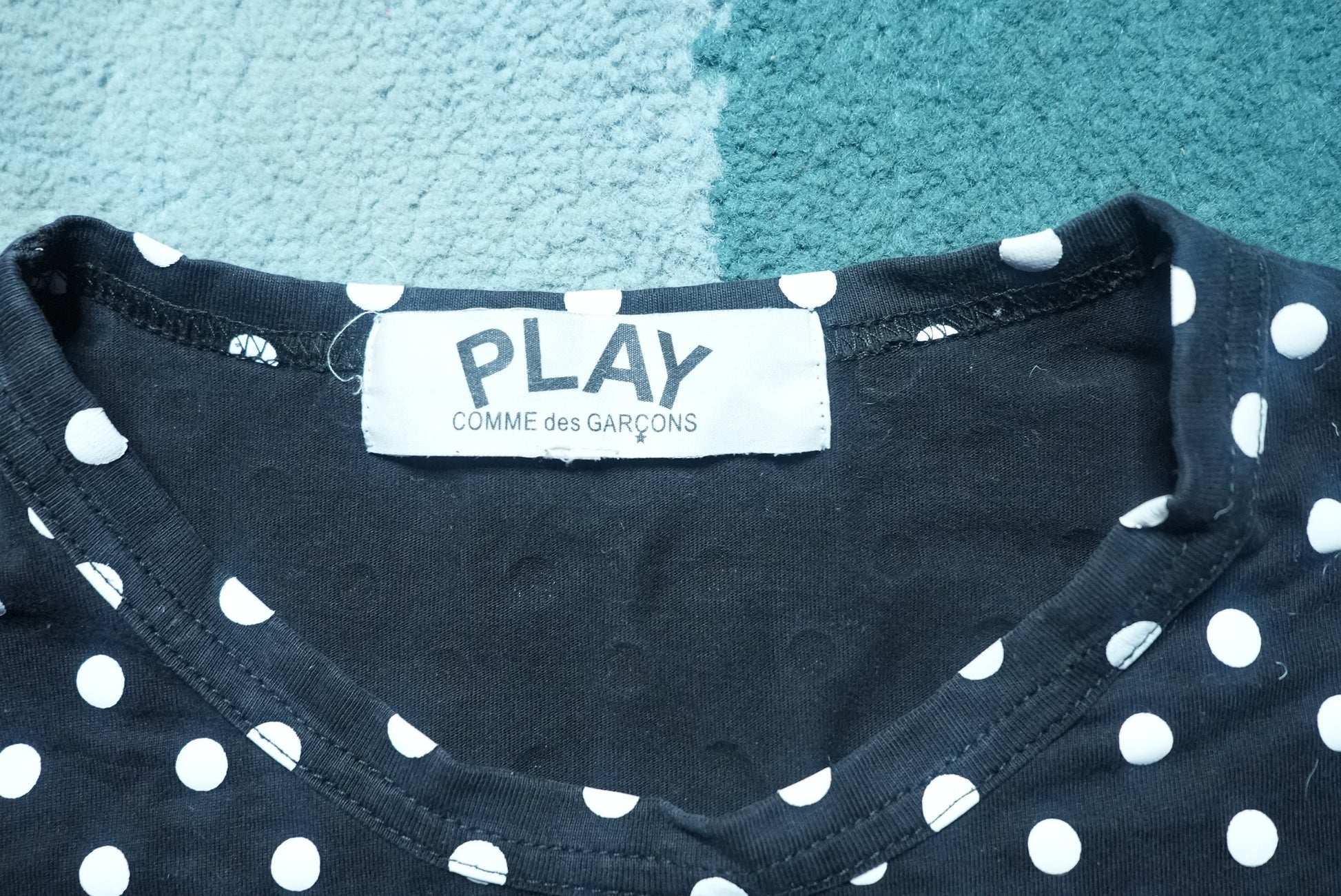 COMME des GARÇONS PLAY Heart Graphic T-Shirt L
